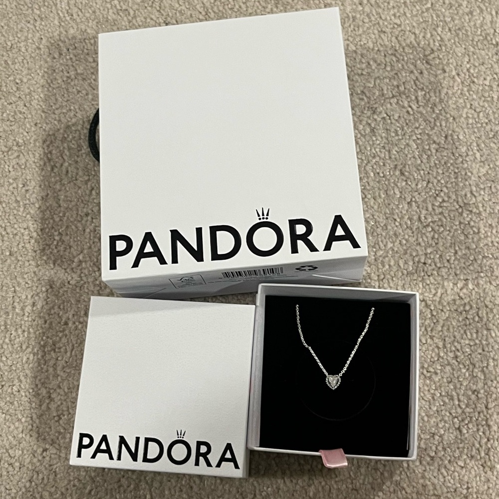 Pandora Elevated Heart Necklace Sterling silver Brand New in box with bag! gift